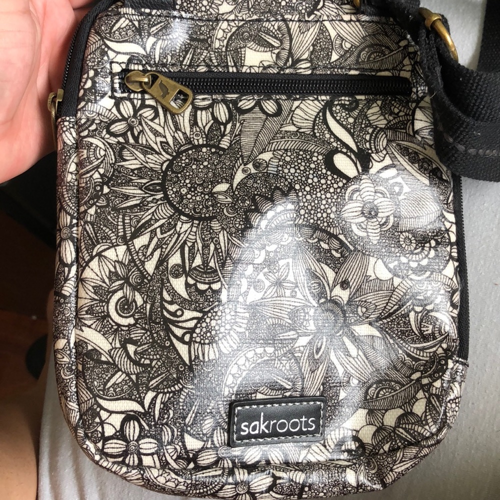 Bags - Picture 5 of 6